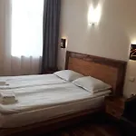 Three Dolphins With A Rooftop Terracе Hotel Varna