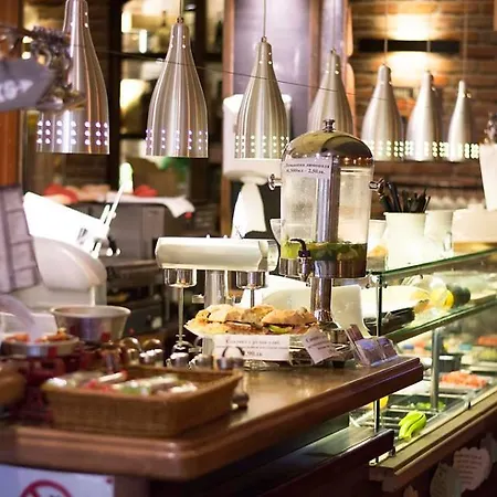 Three Dolphins With A Rooftop Terracе 3*