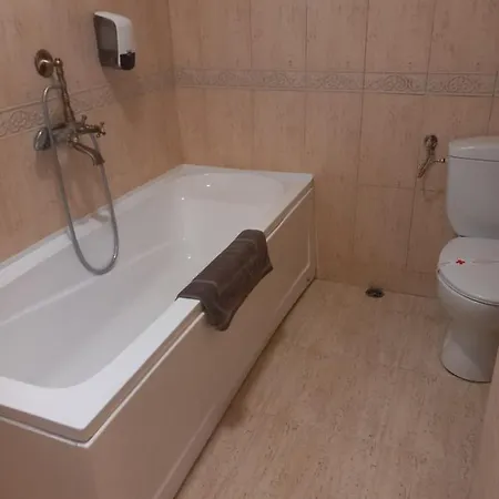 Three Dolphins With A Rooftop Terracе Hotell 3*