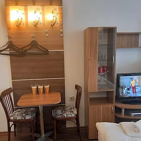 Hotell Three Dolphins With A Rooftop Terracе 3*