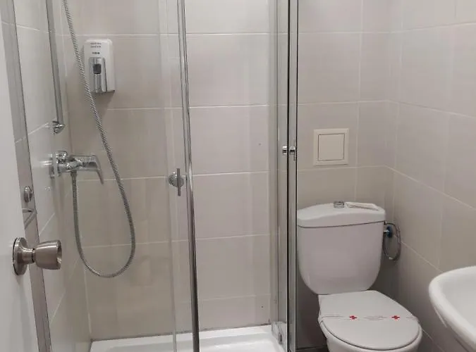 Three Dolphins With A Rooftop Terracе Hotell Varna