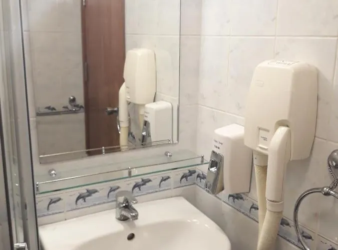 Hotell Three Dolphins With A Rooftop Terracе 3*