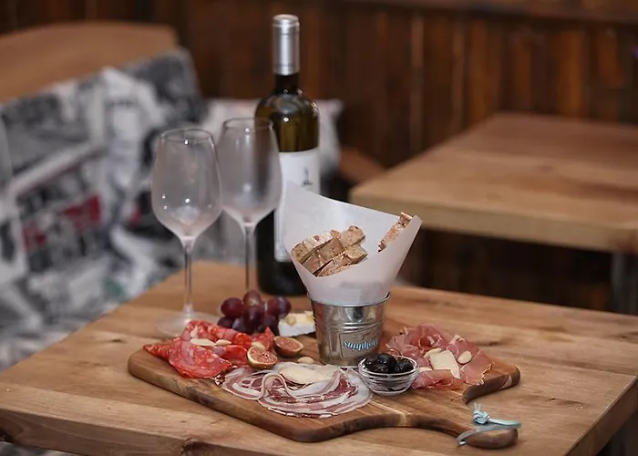 Three Dolphins With A Rooftop Terracе 3*